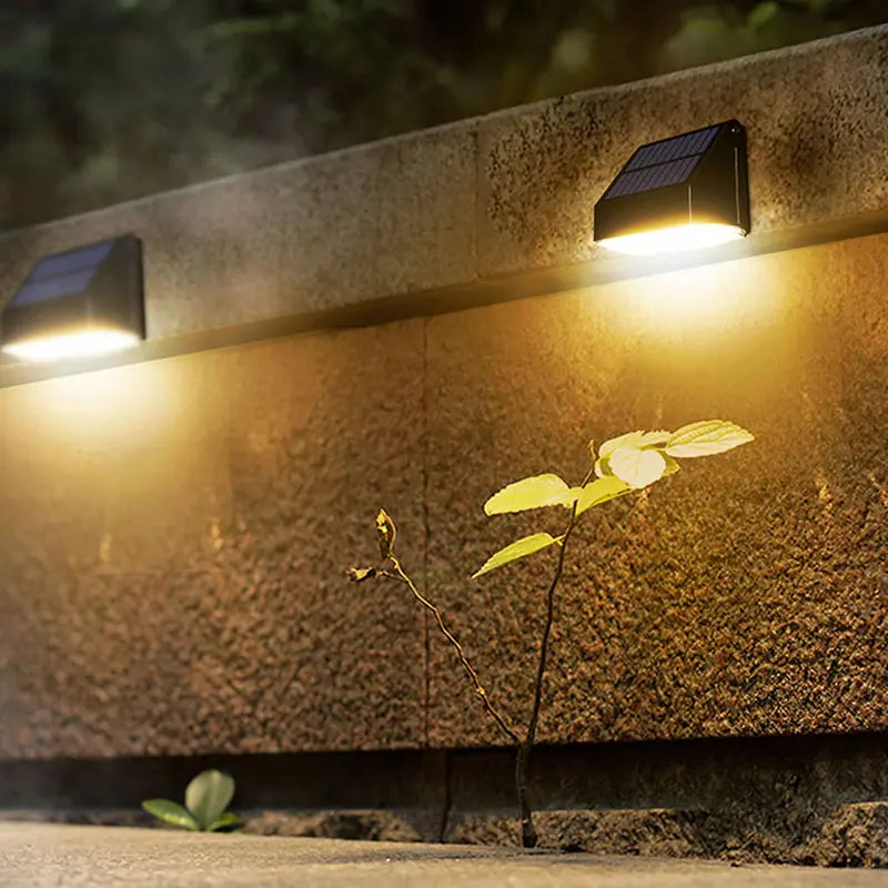 Applique murale LED SWL-11 installée le long d'un mur